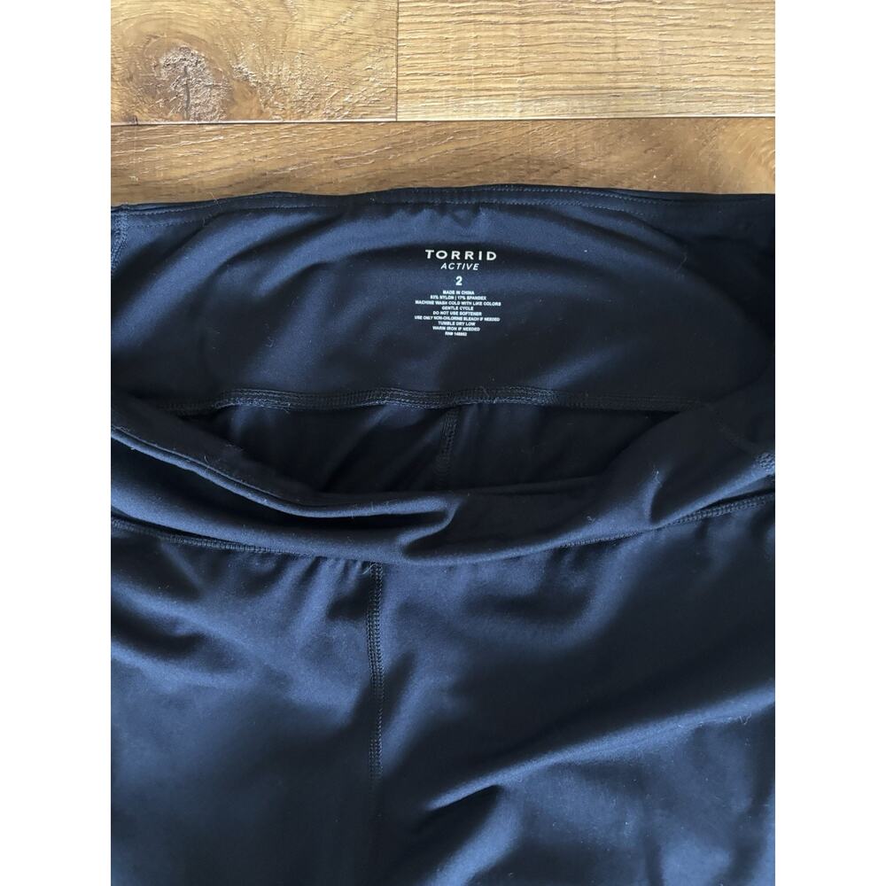 Torrid Black High-Waist Flare Leggings - Picture 5 of 6